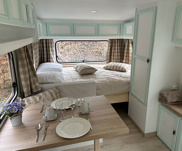 Ardenne Camping - Maboge (La Roche-en-Ardenne) Belgique - Camping Caravane vintage Glamping